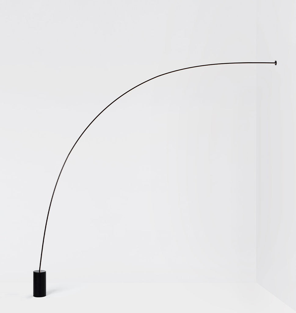 04 - Surface to floor (Black)