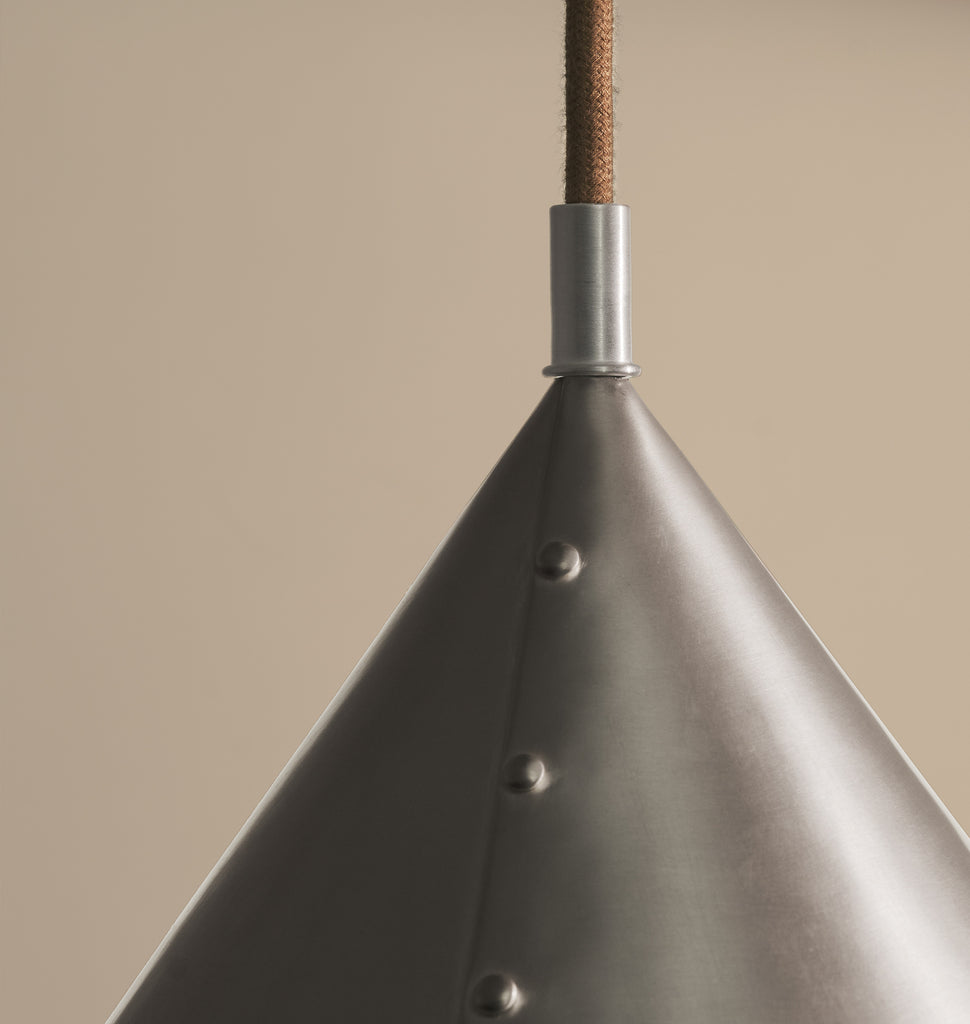 Detail (Soft Silver)