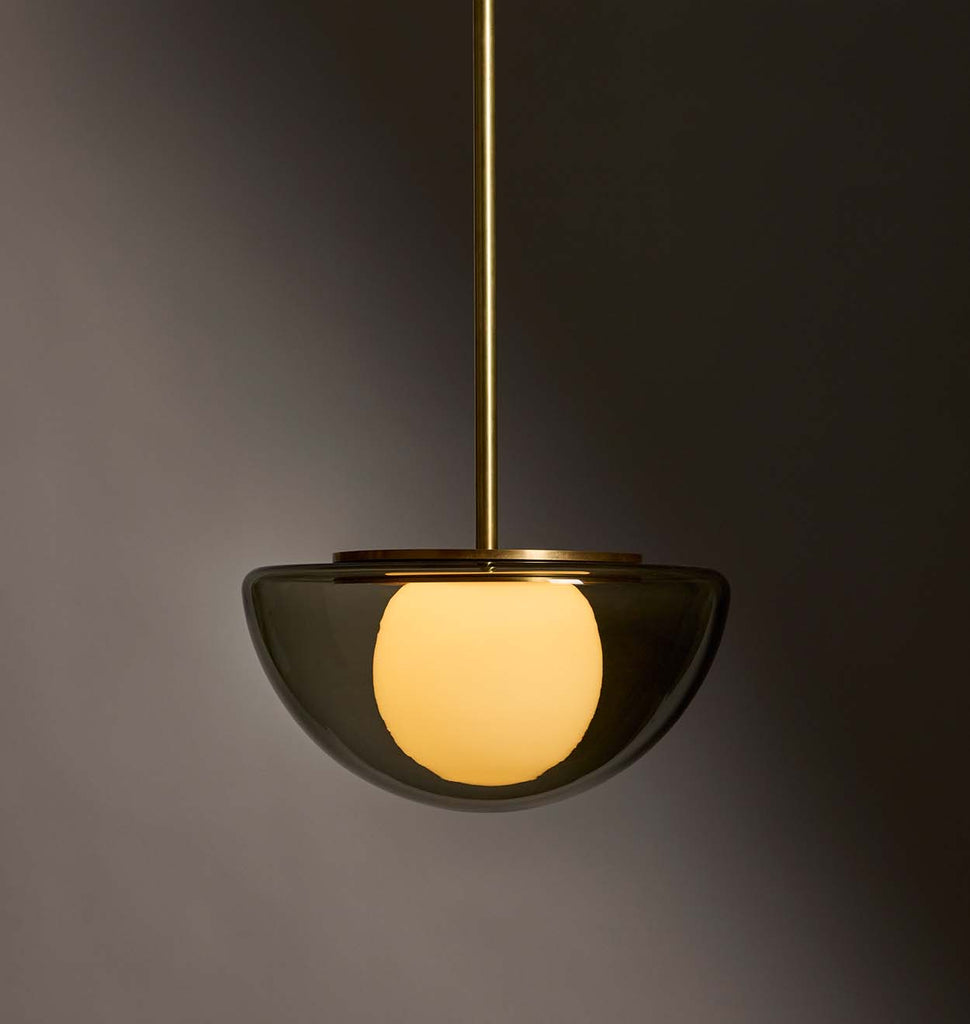 Pearl Pendant - Fume - Brass