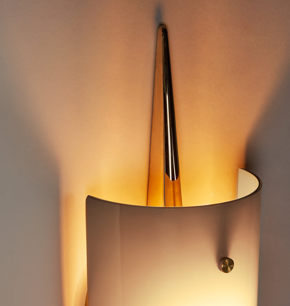 Detail (Polished Unlacquered Brass)