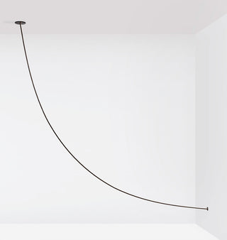 05   Ceiling to Wall (Black)
