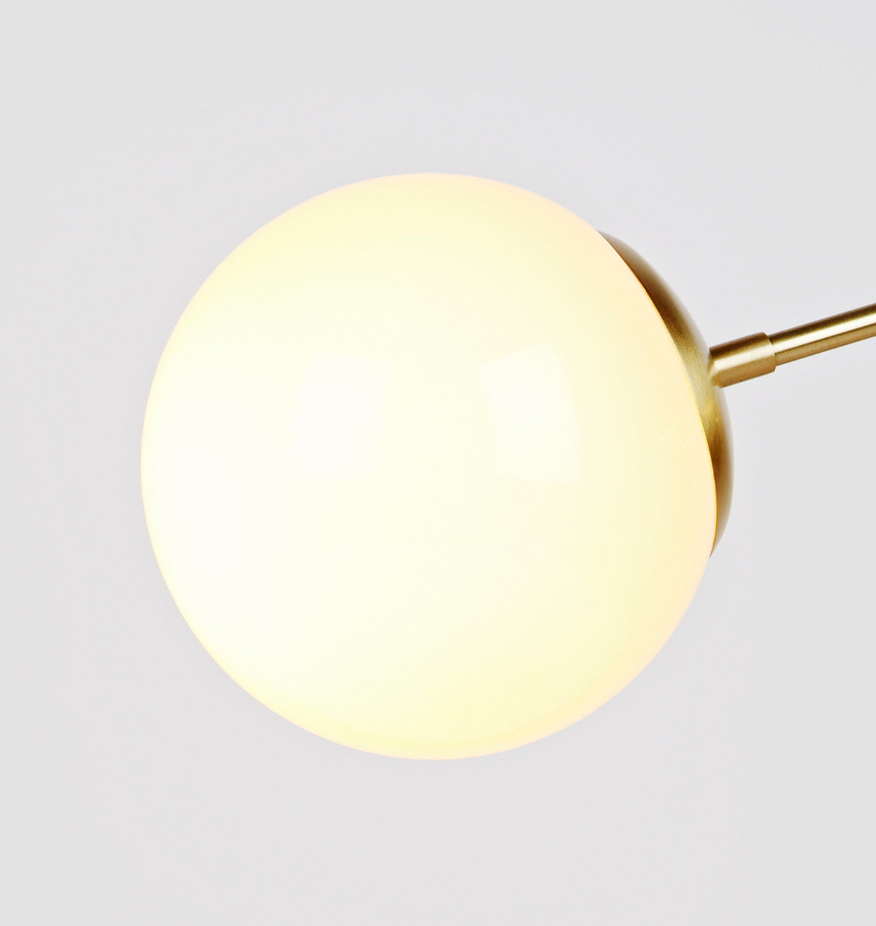 Modo Cream Modo Globe | Cream | Roll & Hill