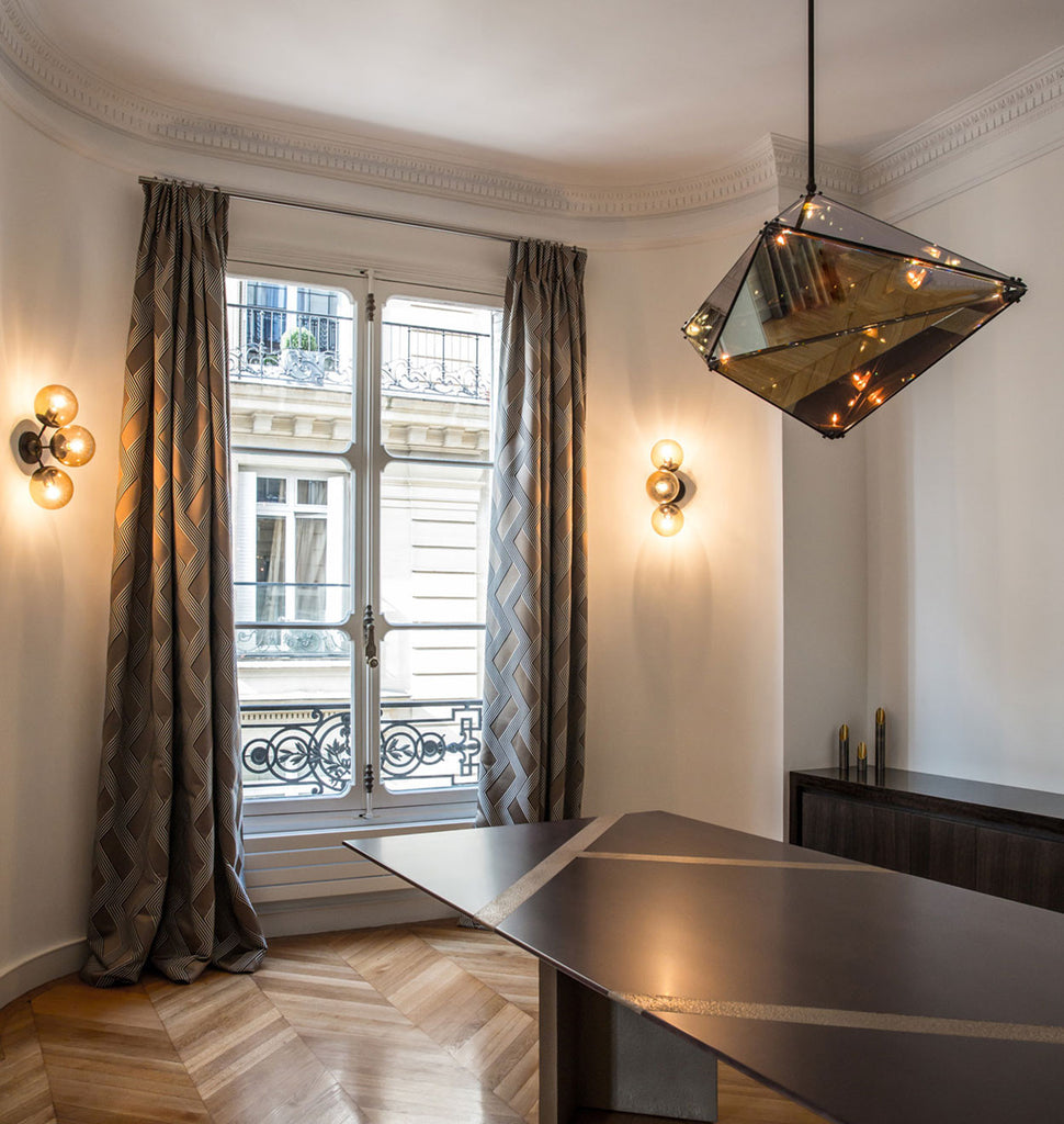 42 inches - Horizontal (Blackened steel/Mirrored) — Georges Mandel Avenue, Paris. Image by Alexis Toureau