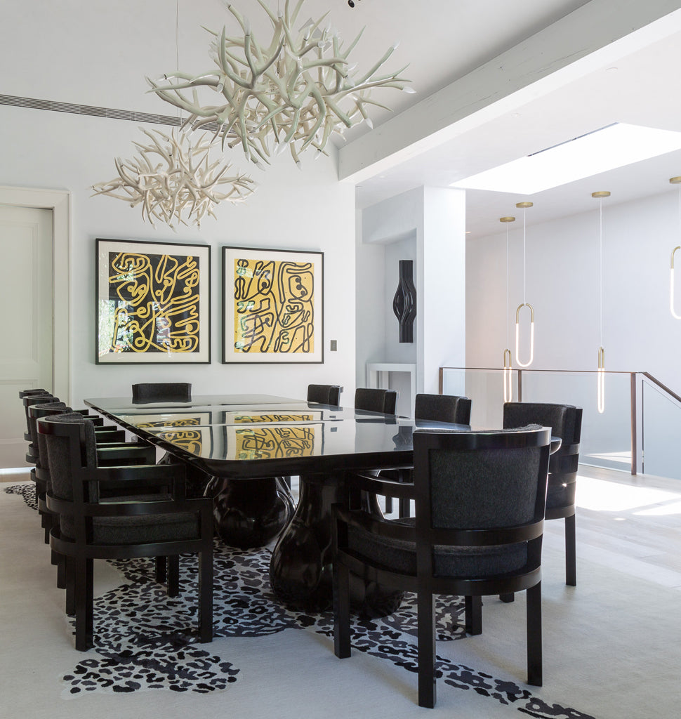 Chandelier - 24 Antlers (White) — Aspen, Colorado. Interior by Samantha Todhunter Design. Image by Oliver Clarke