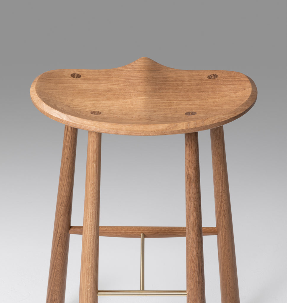 Taper Bar Stool (White oak)